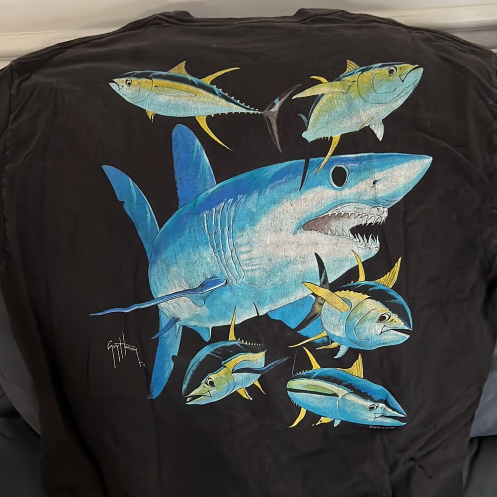 Guy Harvey L t shirt